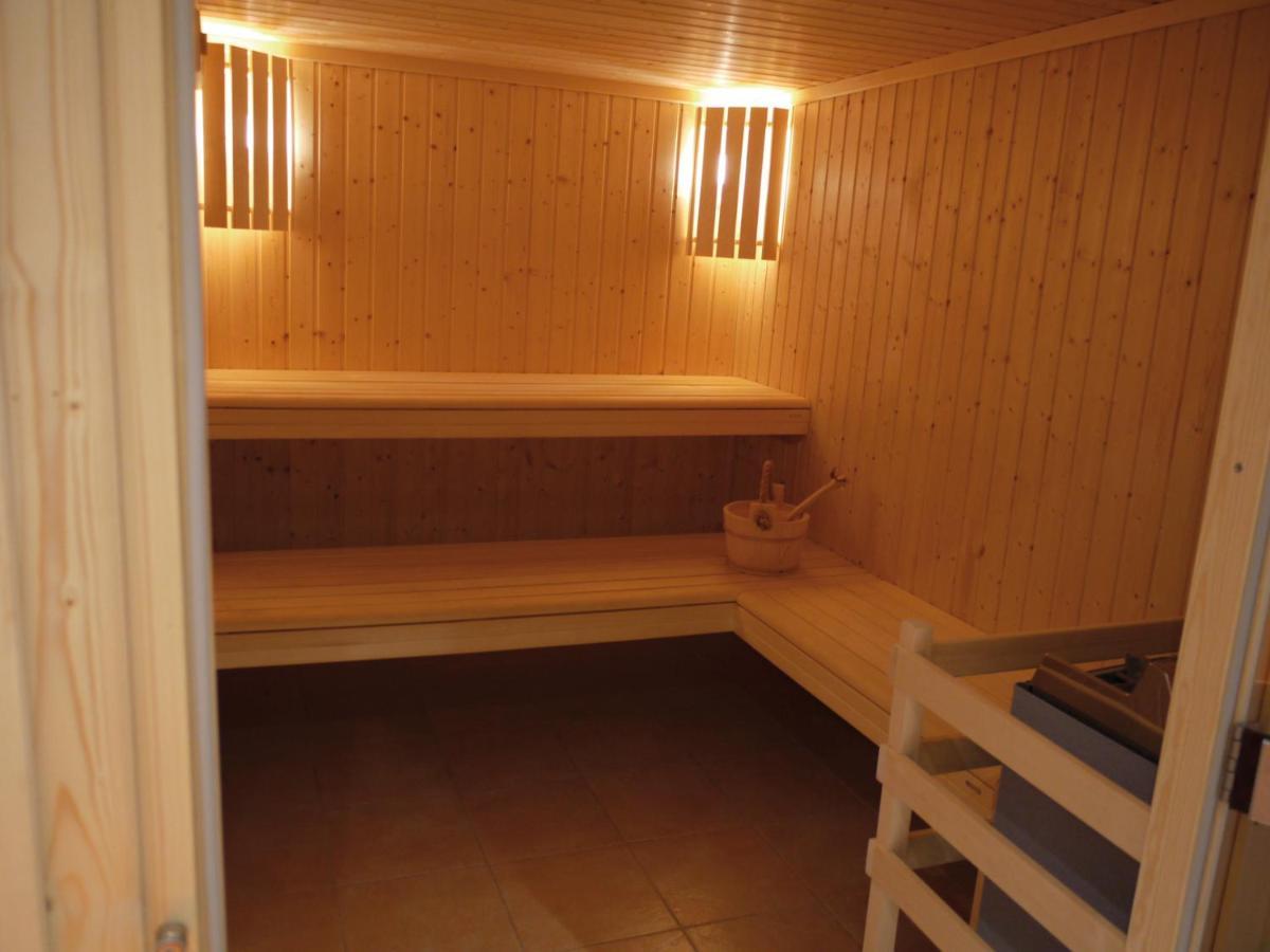 Lagrange Vacances Les Bastides De Lascaux มงทิญญัก ภายนอก รูปภาพ